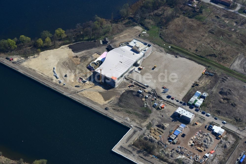 Luftaufnahme Werder Havel - Baustelle zum Neubau der BlütenTherme Werder (Havel) mit Thermalsole- und Saunalandschaft in Werder Havel im Bundesland Brandenburg