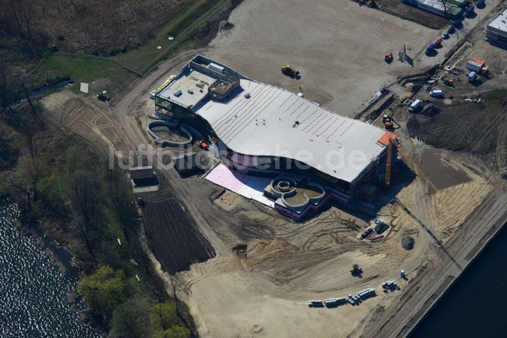 Werder Havel von oben - Baustelle zum Neubau der BlütenTherme Werder (Havel) mit Thermalsole- und Saunalandschaft in Werder Havel im Bundesland Brandenburg