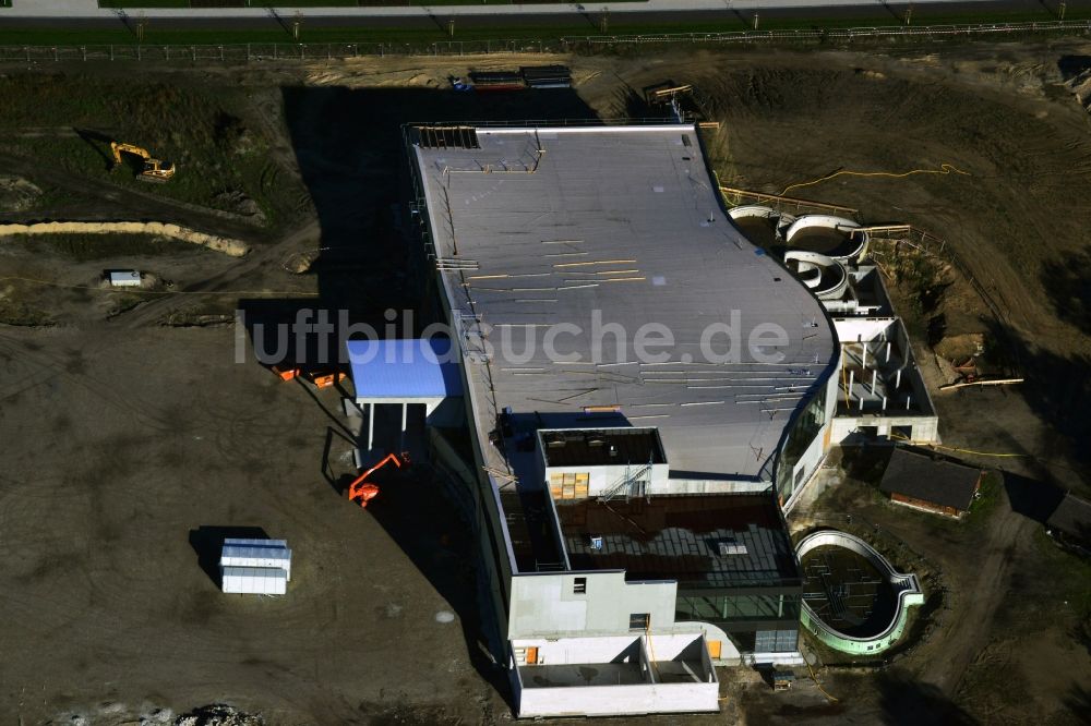 Luftaufnahme Werder Havel - Baustelle zum Neubau der BlütenTherme Werder (Havel) mit Thermalsole- und Saunalandschaft in Werder Havel im Bundesland Brandenburg