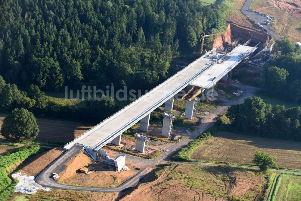 Rommershausen aus der Vogelperspektive: Baustelle zum Neubau der Brückenkonstruktion der BAB A 49 in Rommershausen im Bundesland Hessen, Deutschland