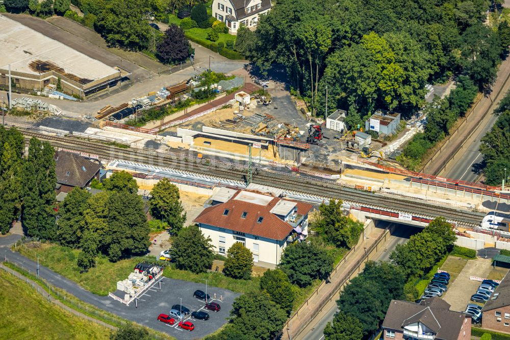 Luftbild Voerde (Niederrhein) - Baustelle zum Neubau der Brückenkonstruktion über die Steinstraße in Voerde (Niederrhein) im Bundesland Nordrhein-Westfalen, Deutschland