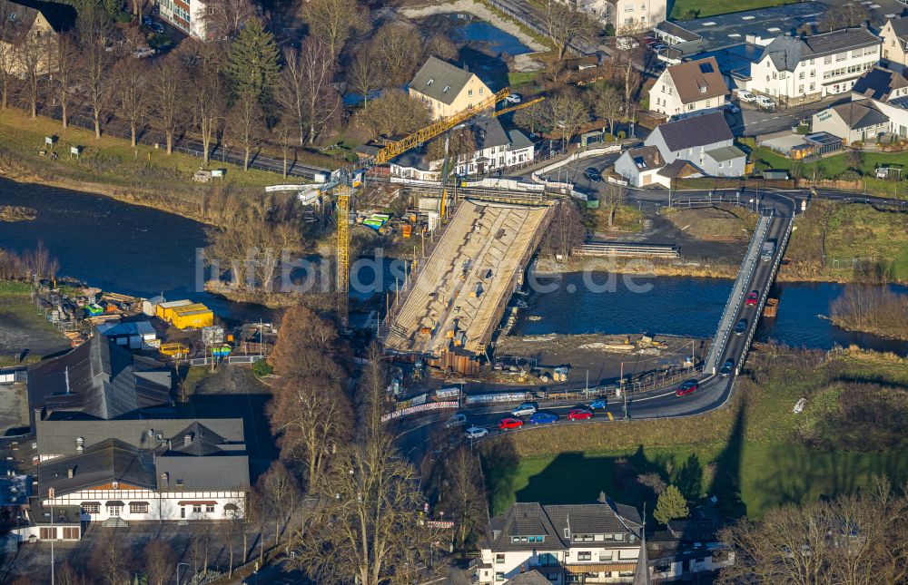 Luftaufnahme Oeventrop - Baustelle zum Neubau der Brückenkonstruktion Dinscheder Brücke über die Ruhr in Oeventrop im Bundesland Nordrhein-Westfalen, Deutschland