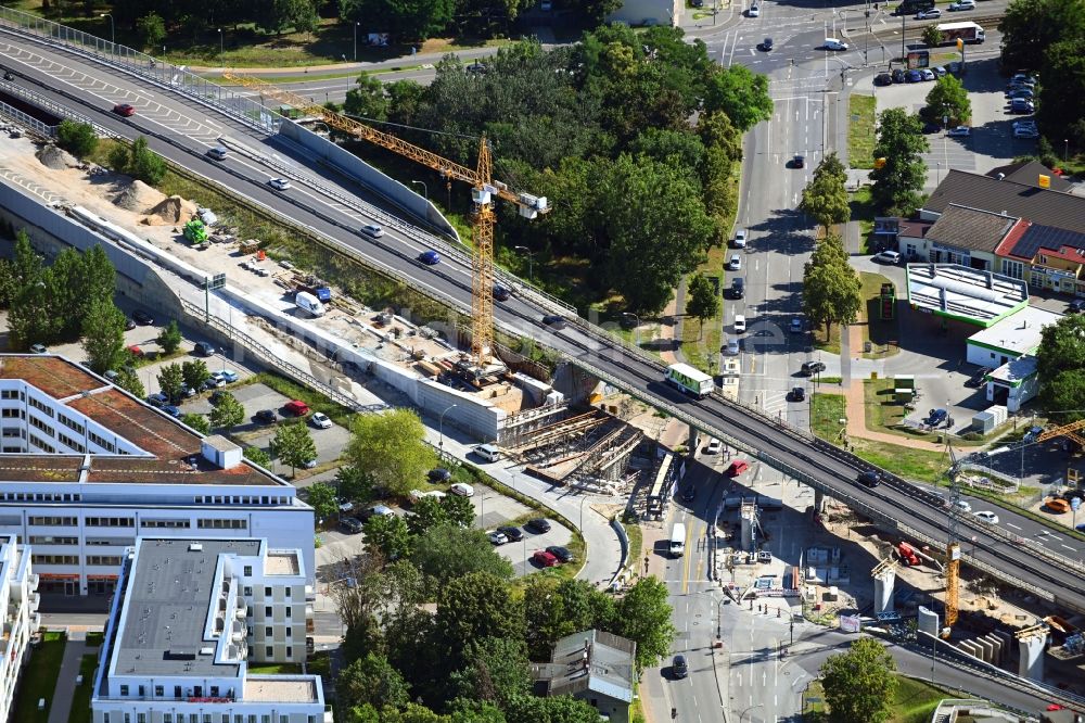 Potsdam von oben - Baustelle zum Neubau der Brückenkonstruktion in Potsdam im Bundesland Brandenburg, Deutschland