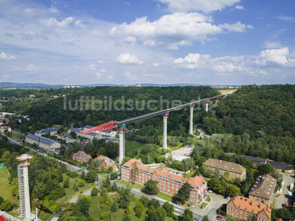 Pirna von oben - Baustelle zum Neubau der Brückenkonstruktion Talbrücke Gottleuba in Pirna im Bundesland Sachsen, Deutschland