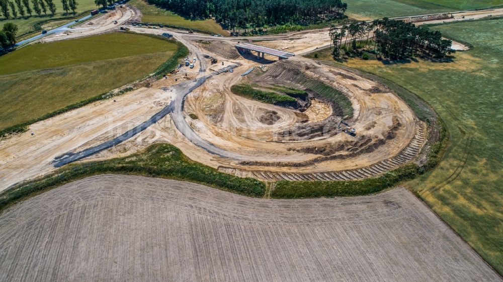 Thyrow aus der Vogelperspektive: Baustelle zum Neubau der Brückenkonstruktion B101 in Thyrow im Bundesland Brandenburg, Deutschland