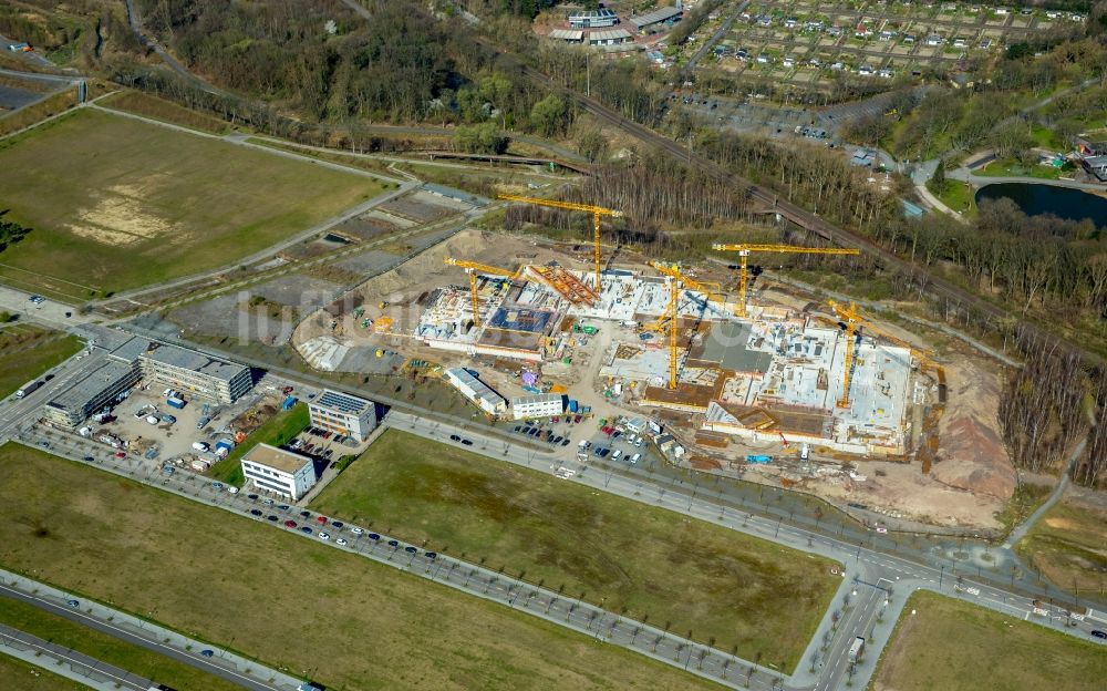 Dortmund von oben - Baustelle zum Neubau eines Büro- und Geschäftshauses der Amprion GmbH im Technologiepark Phoenix-West im Ortsteil Hörde in Dortmund im Bundesland Nordrhein-Westfalen