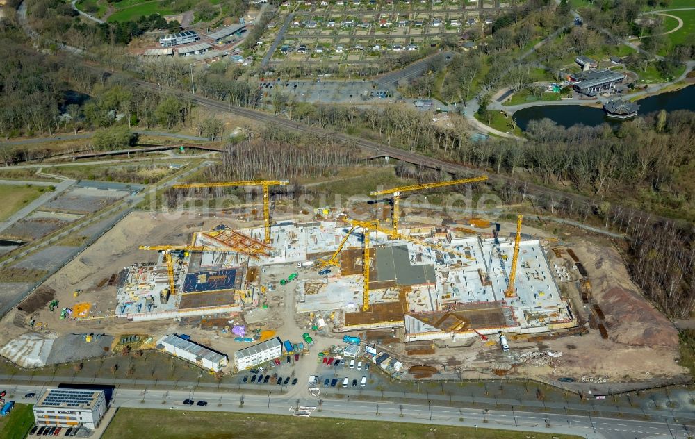 Dortmund aus der Vogelperspektive: Baustelle zum Neubau eines Büro- und Geschäftshauses der Amprion GmbH im Technologiepark Phoenix-West im Ortsteil Hörde in Dortmund im Bundesland Nordrhein-Westfalen