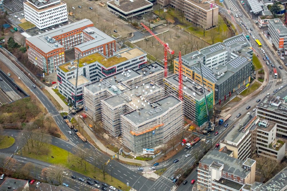 Luftaufnahme Essen - Baustelle zum Neubau eines Büro- und Geschäftshauses der BITMARCK-Unternehmensgruppe auf dem Gelände des EUROPA-PARKs im Ortsteil Holsterhausen in Essen im Bundesland Nordrhein-Westfalen