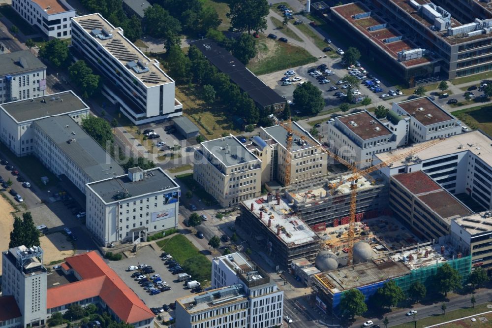 Berlin OT Adlershof aus der Vogelperspektive: Baustelle zum Neubau des Büro- und Geschäftshauses EUROPA-CENTER III an der Rudower Chaussee in Berlin - Adlershof