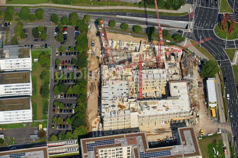 Bonn von oben - Baustelle zum Neubau eines Büro- und Geschäftshauses GIZ-Campus an der Friedrich-Ebert-Allee in Bonn im Bundesland Nordrhein-Westfalen, Deutschland