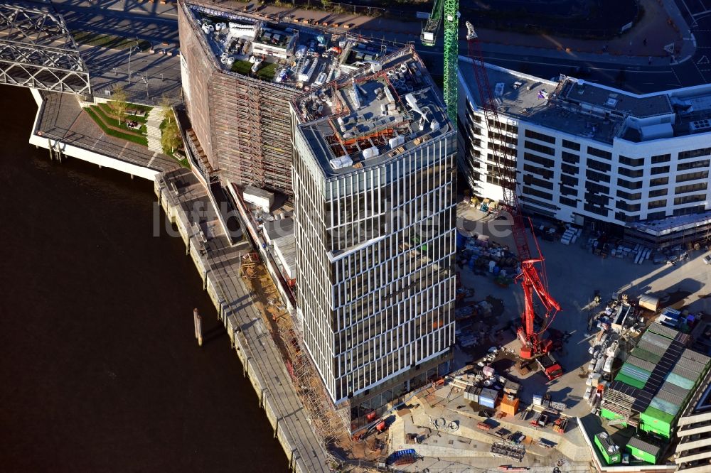 Luftaufnahme Hamburg - Baustelle zum Neubau eines Büro- und Geschäftshauses Intelligent Quarters in der Hafen City in Hamburg, Deutschland