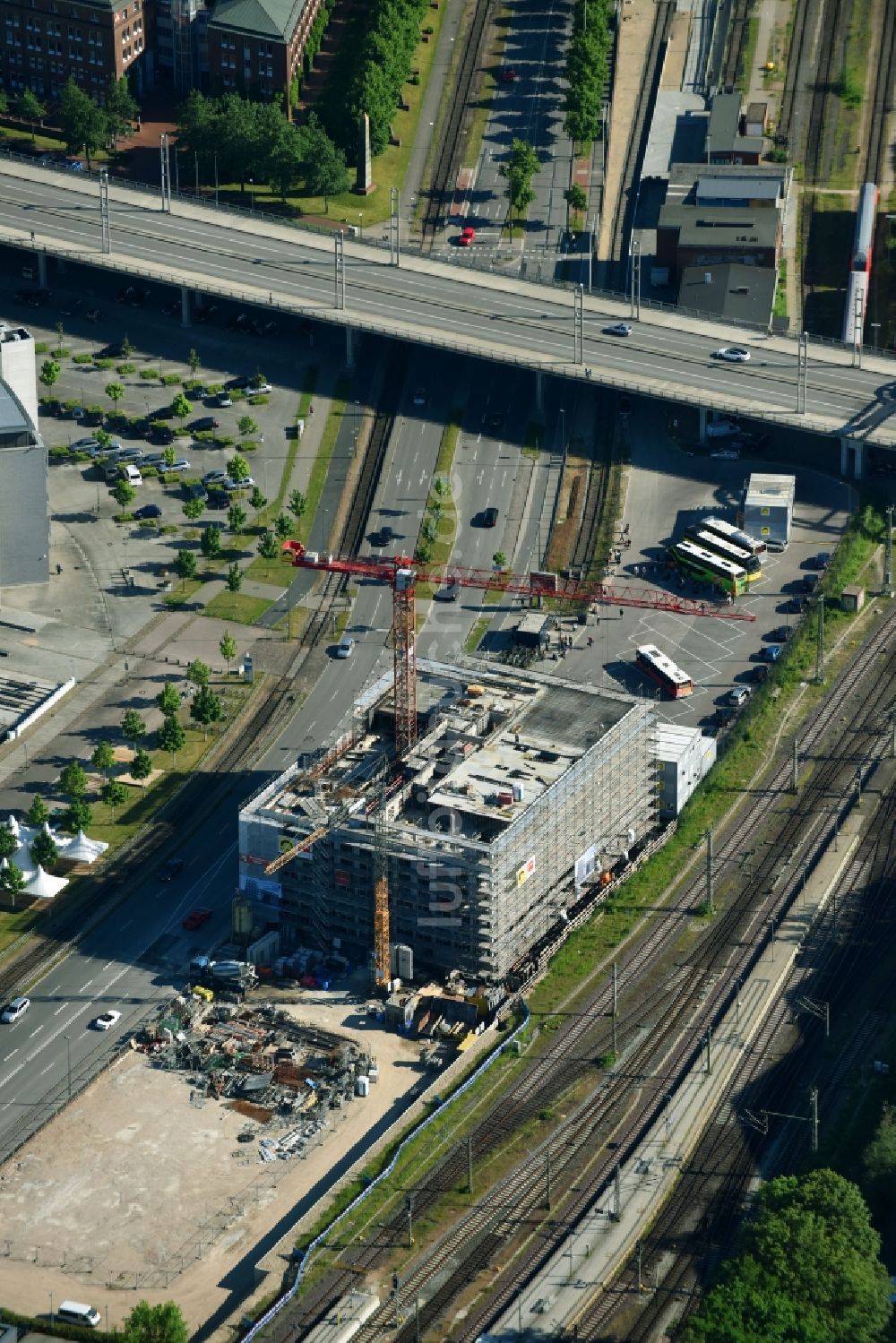 Kiel aus der Vogelperspektive: Baustelle zum Neubau eines Büro- und Geschäftshauses an der Kaistraße in Kiel im Bundesland Schleswig-Holstein, Deutschland