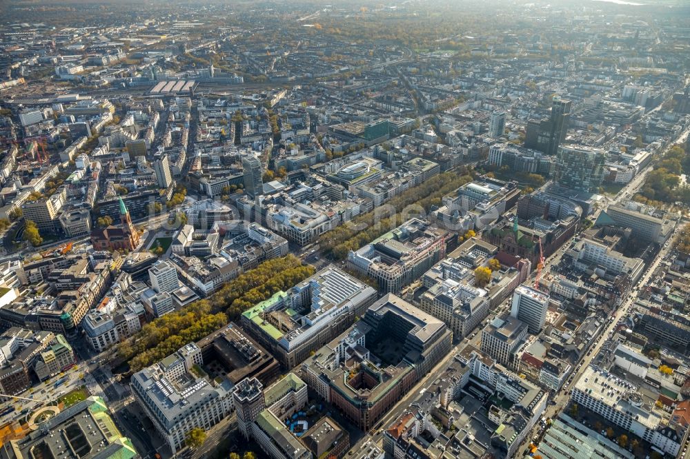 Düsseldorf von oben - Baustelle zum Neubau eines Büro- und Geschäftshauses KÖ-QUARTIER in Düsseldorf im Bundesland Nordrhein-Westfalen, Deutschland