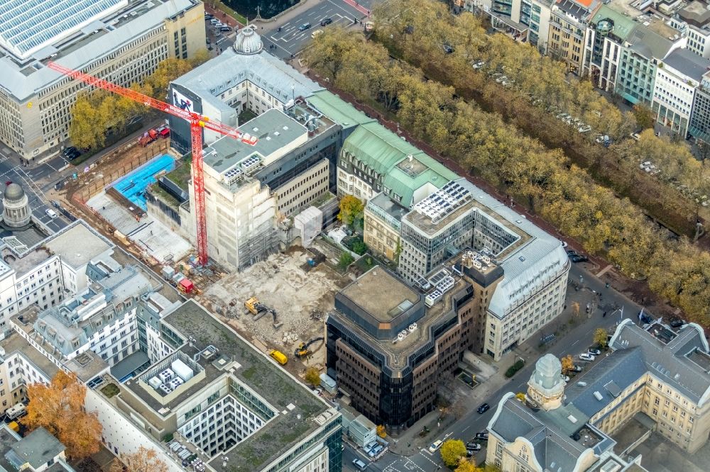 Luftbild Düsseldorf - Baustelle zum Neubau eines Büro- und Geschäftshauses KÖ-QUARTIER an der Königsallee - Breite Straße in Düsseldorf im Bundesland Nordrhein-Westfalen, Deutschland