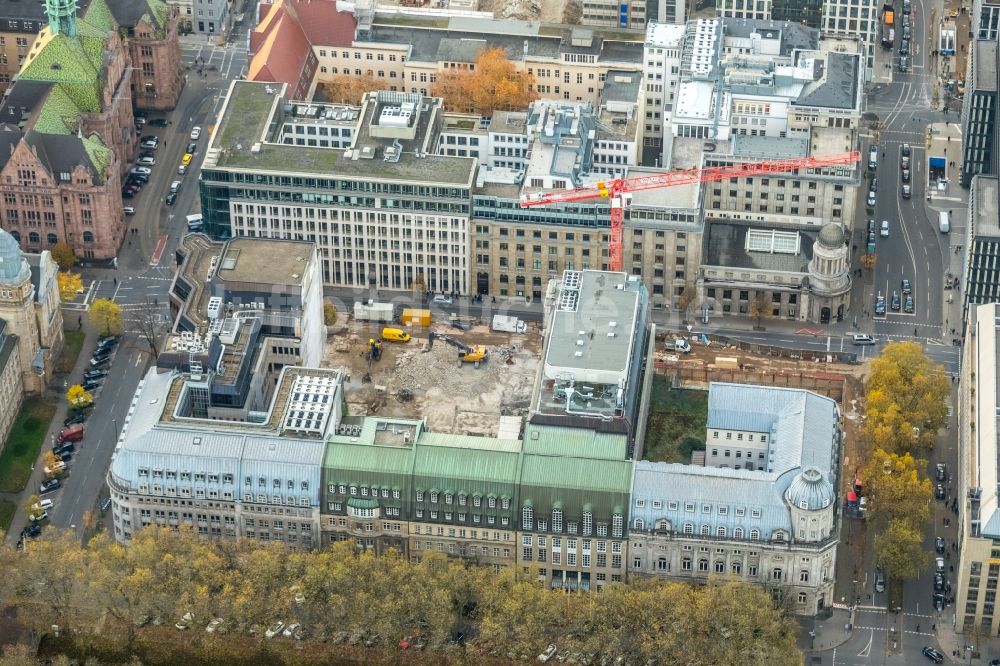 Luftaufnahme Düsseldorf - Baustelle zum Neubau eines Büro- und Geschäftshauses KÖ-QUARTIER an der Königsallee - Breite Straße in Düsseldorf im Bundesland Nordrhein-Westfalen, Deutschland