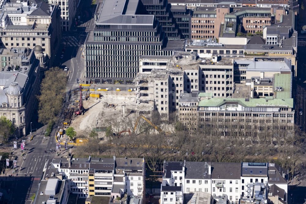 Düsseldorf von oben - Baustelle zum Neubau eines Büro- und Geschäftshauses KÖ-QUARTIER an der Königsallee - Breite Straße in Düsseldorf im Bundesland Nordrhein-Westfalen, Deutschland