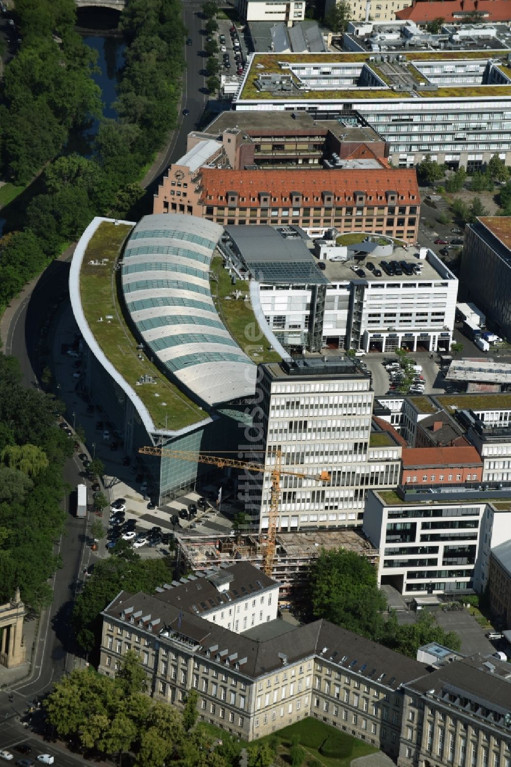 Luftbild Berlin - Baustelle zum Neubau eines Büro- und Geschäftshauses Salzufer - Englische Straße durch das Bauunternehmen RD bud Sp. z o.o. in Berlin