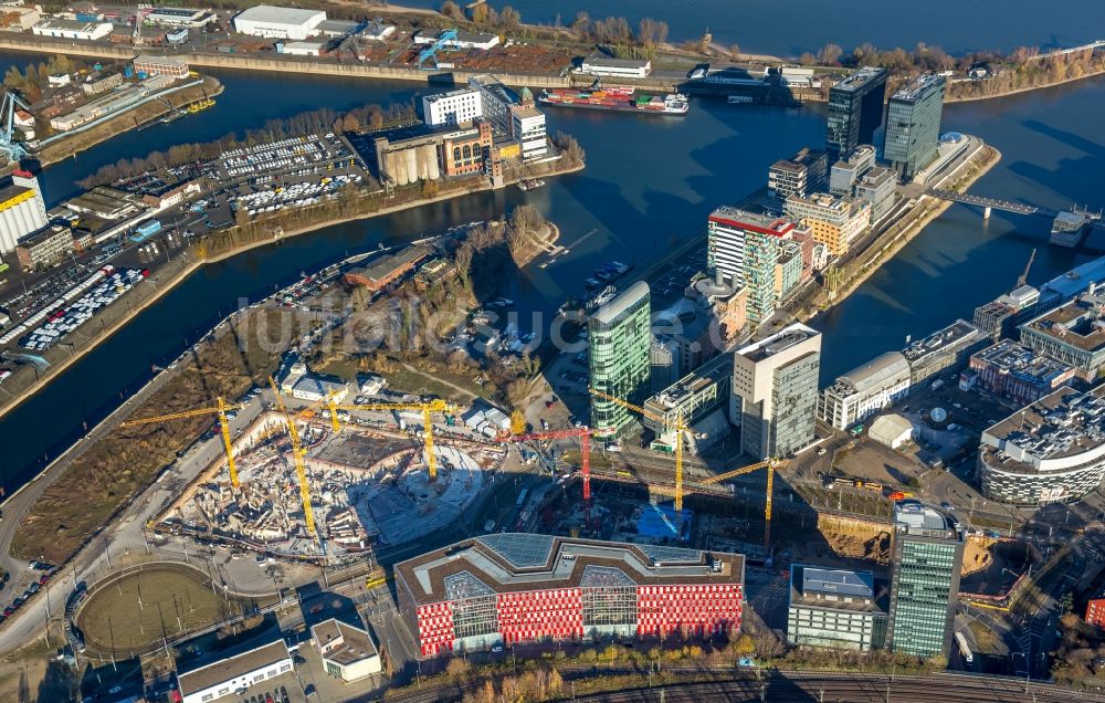 Düsseldorf aus der Vogelperspektive: Baustelle zum Neubau eines Büro- und Geschäftshauses einer Trivago-Zentrale im Ortsteil Stadtbezirk 3 in Düsseldorf im Bundesland Nordrhein-Westfalen