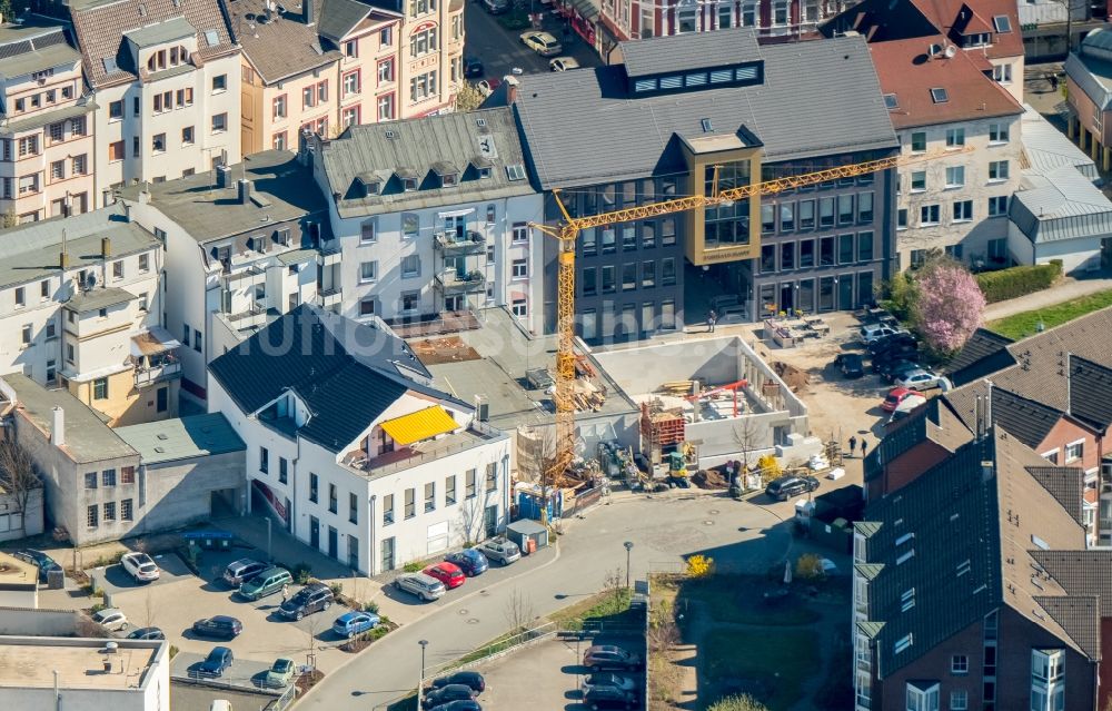 Hagen von oben - Baustelle zum Neubau eines Büro- und Geschäftshauses der Wulff Bau-GmbH & Co. KG am Hüttenplatz im Ortsteil Haspe in Hagen im Bundesland Nordrhein-Westfalen