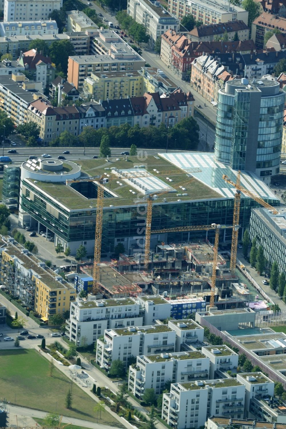 München aus der Vogelperspektive: Baustelle zum Neubau Bürogebäude NOVE im Arnulfpark in München im Bundesland Bayern