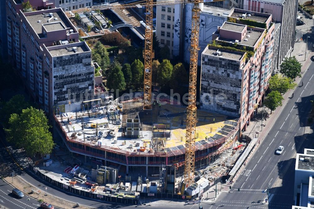 Luftbild Berlin - Baustelle zum Neubau des Bürohaus- Gebäude Nürnberger Straße im Ortsteil Charlottenburg in Berlin, Deutschland