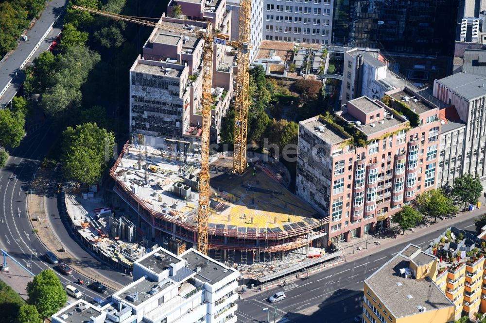 Luftaufnahme Berlin - Baustelle zum Neubau des Bürohaus- Gebäude Nürnberger Straße im Ortsteil Charlottenburg in Berlin, Deutschland