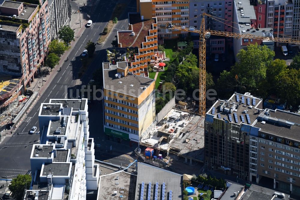 Berlin von oben - Baustelle zum Neubau des Bürohaus- Gebäude Nürnberger Straße im Ortsteil Charlottenburg in Berlin, Deutschland