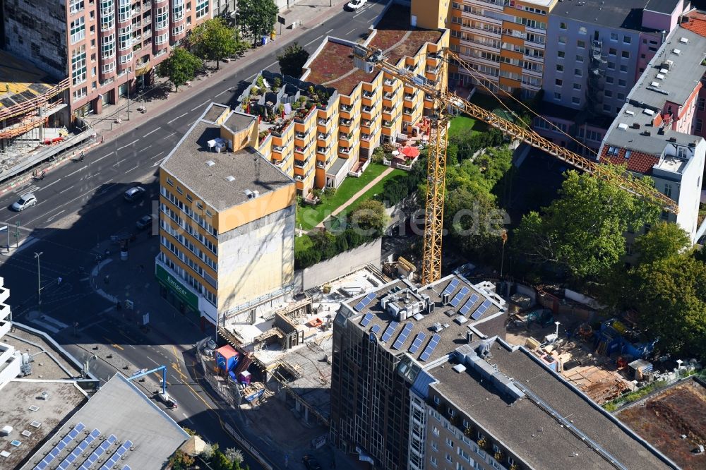 Luftbild Berlin - Baustelle zum Neubau des Bürohaus- Gebäude Nürnberger Straße im Ortsteil Charlottenburg in Berlin, Deutschland