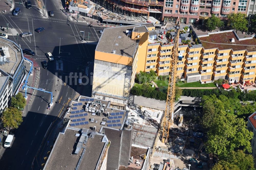 Berlin von oben - Baustelle zum Neubau des Bürohaus- Gebäude Nürnberger Straße im Ortsteil Charlottenburg in Berlin, Deutschland