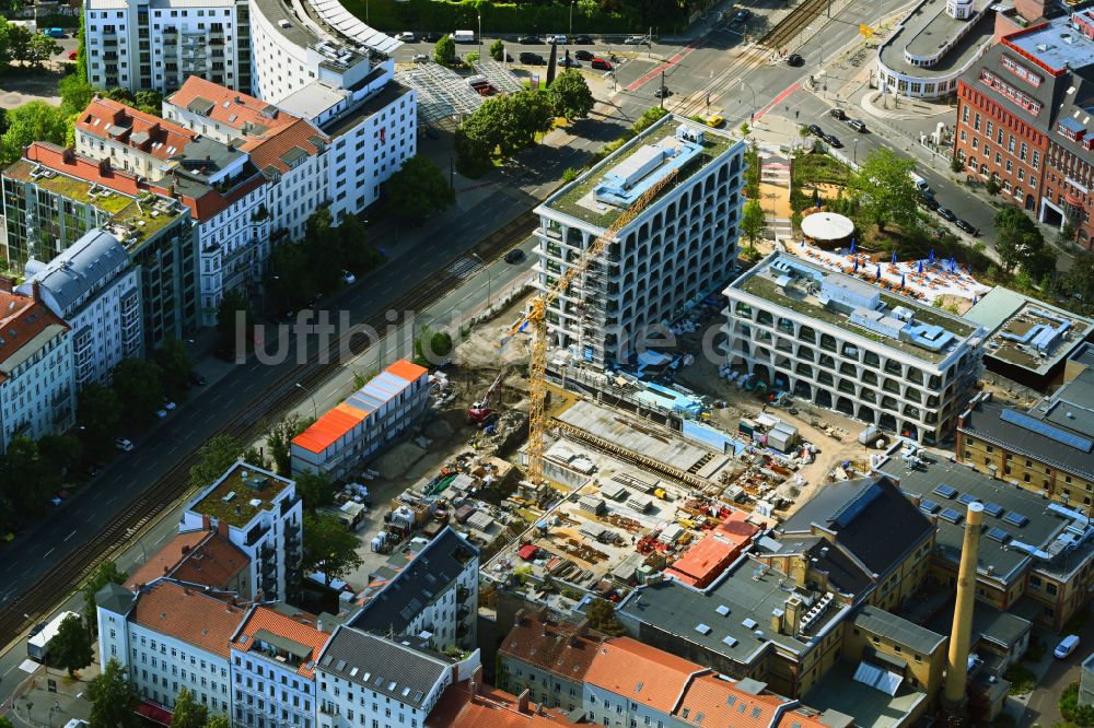 Luftaufnahme Berlin - Baustelle zum Neubau Bötzow Campus im Ortsteil Prenzlauer Berg in Berlin, Deutschland