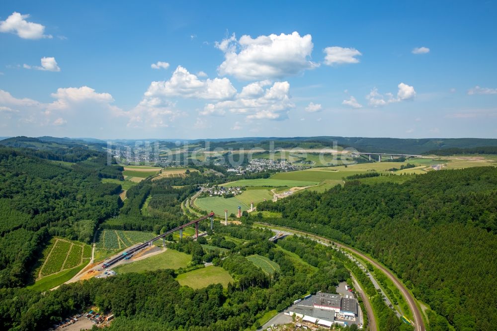 Luftbild Olsberg - Baustelle zum Neubau der Bundesstraße B7 in Olsberg im Bundesland Nordrhein-Westfalen