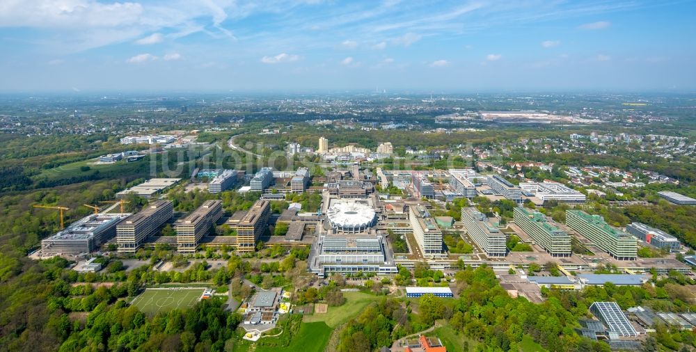 Bochum von oben - Baustelle zum Neubau am Campus der RUB Ruhr-Universität Bochum im Bundesland Nordrhein-Westfalen