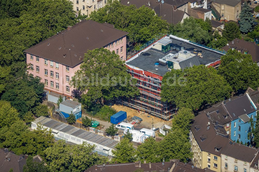 Duisburg aus der Vogelperspektive: Baustelle zum Neubau auf dem Campusgelände im Ortsteil Marxloh in Duisburg im Bundesland Nordrhein-Westfalen, Deutschland