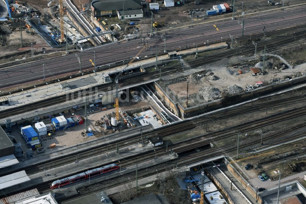 Luftaufnahme Magdeburg - Baustelle zum Neubau des Citytunnels im Zuge der Bahnbrückensanierung der Deutschen Bahn in Magdeburg im Bundesland Sachsen-Anhalt