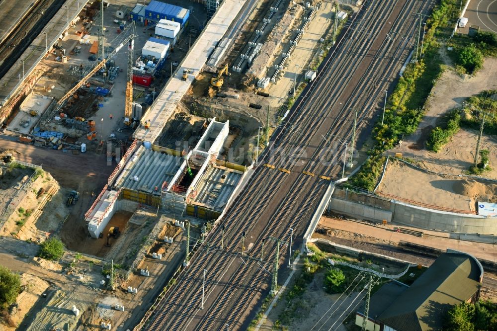 Luftbild Magdeburg - Baustelle zum Neubau des Citytunnels im Zuge der Bahnbrückensanierung der Deutschen Bahn in Magdeburg im Bundesland Sachsen-Anhalt