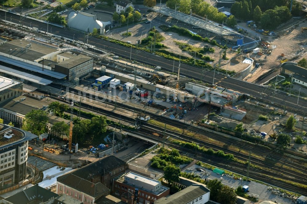 Luftaufnahme Magdeburg - Baustelle zum Neubau des Citytunnels im Zuge der Bahnbrückensanierung der Deutschen Bahn in Magdeburg im Bundesland Sachsen-Anhalt