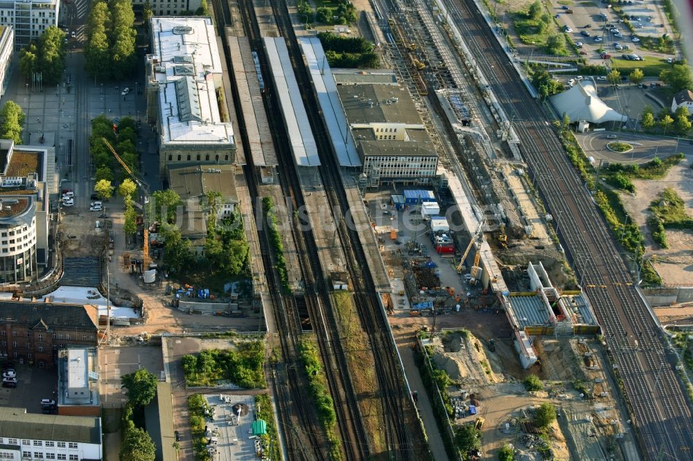 Magdeburg aus der Vogelperspektive: Baustelle zum Neubau des Citytunnels im Zuge der Bahnbrückensanierung der Deutschen Bahn in Magdeburg im Bundesland Sachsen-Anhalt