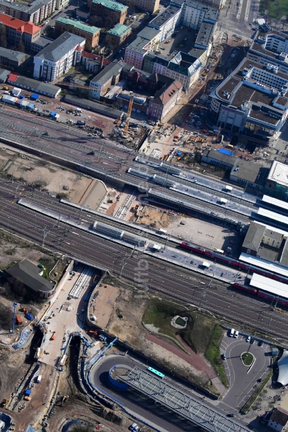 Luftaufnahme Magdeburg - Baustelle zum Neubau des Citytunnels im Zuge der Bahnbrückensanierung der Deutschen Bahn in Magdeburg im Bundesland Sachsen-Anhalt