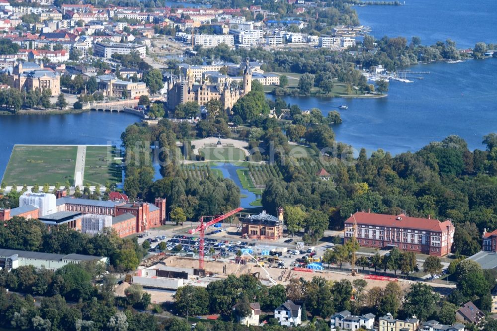 Schwerin von oben - Baustelle zum Neubau von Depots und Werkstätten in Schwerin im Bundesland Mecklenburg-Vorpommern, Deutschland