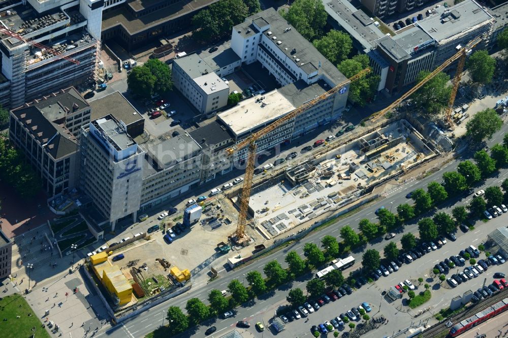 Dortmund von oben - Baustelle zum Neubau des DFB- Museums am Königswall durch die Baufirma Alpine Bau GmbH in Dortmund im Bundesland Nordrhein-Westfalen