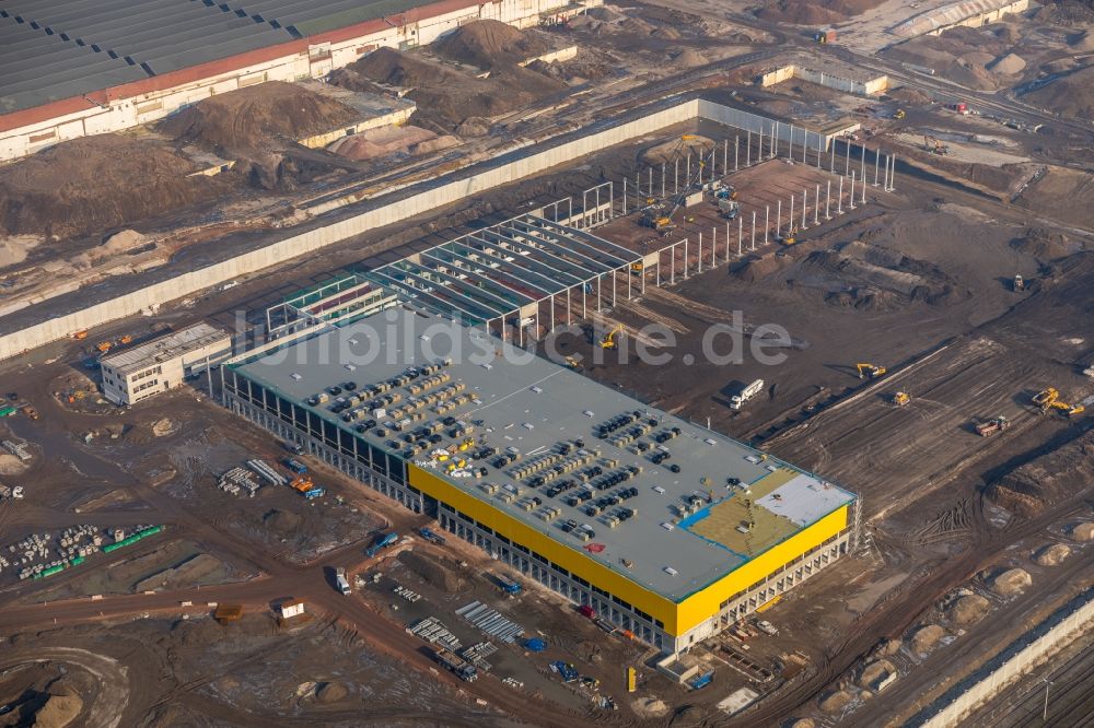 Bochum aus der Vogelperspektive: Baustelle zum Neubau eines DHL- Hub- Gebäudekomplexes auf dem Gelände des Logistikzentrums im Entwicklungsgebiet MARK 51°7 in Bochum im Bundesland Nordrhein-Westfalen, Deutschland