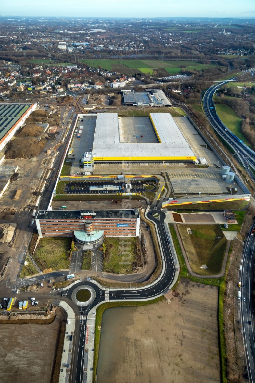 Luftbild Bochum - Baustelle zum Neubau eines DHL- Hub- Gebäudekomplexes auf dem Gelände des Logistikzentrums im Entwicklungsgebiet MARK 51°7 in Bochum im Bundesland Nordrhein-Westfalen, Deutschland