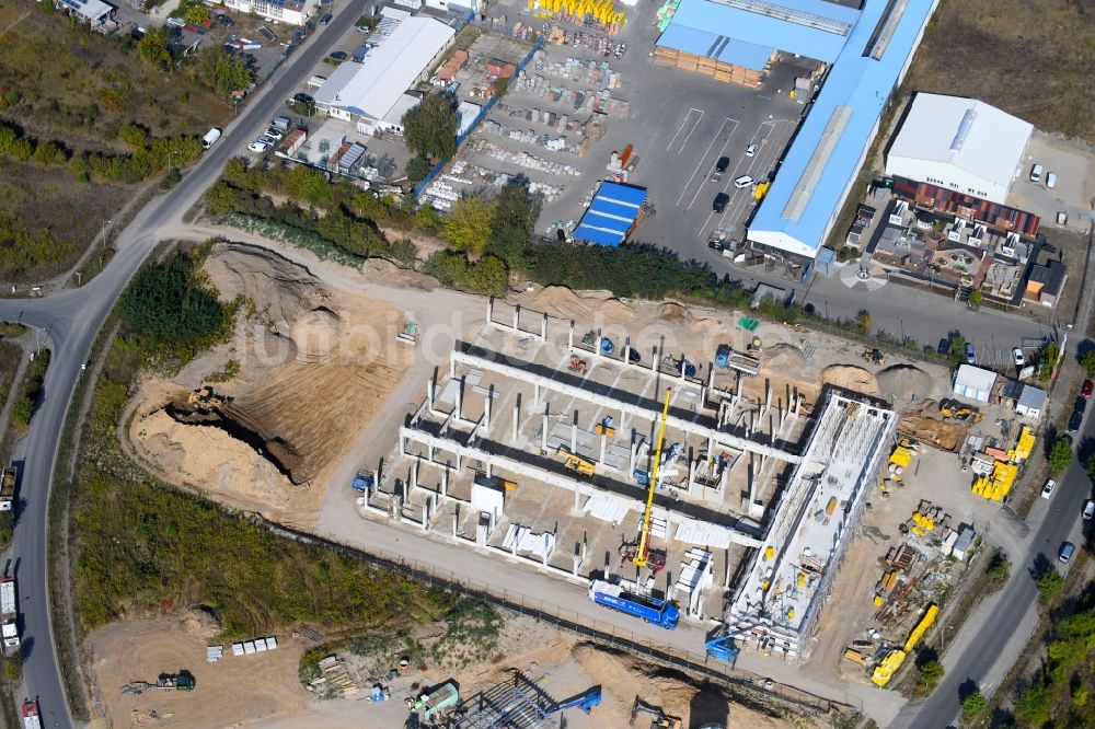 Luftbild Bernau - Baustelle zum Neubau Dictator Produktionsstätte Pappelallee Bernau im Ortsteil Schönow in Bernau im Bundesland Brandenburg, Deutschland