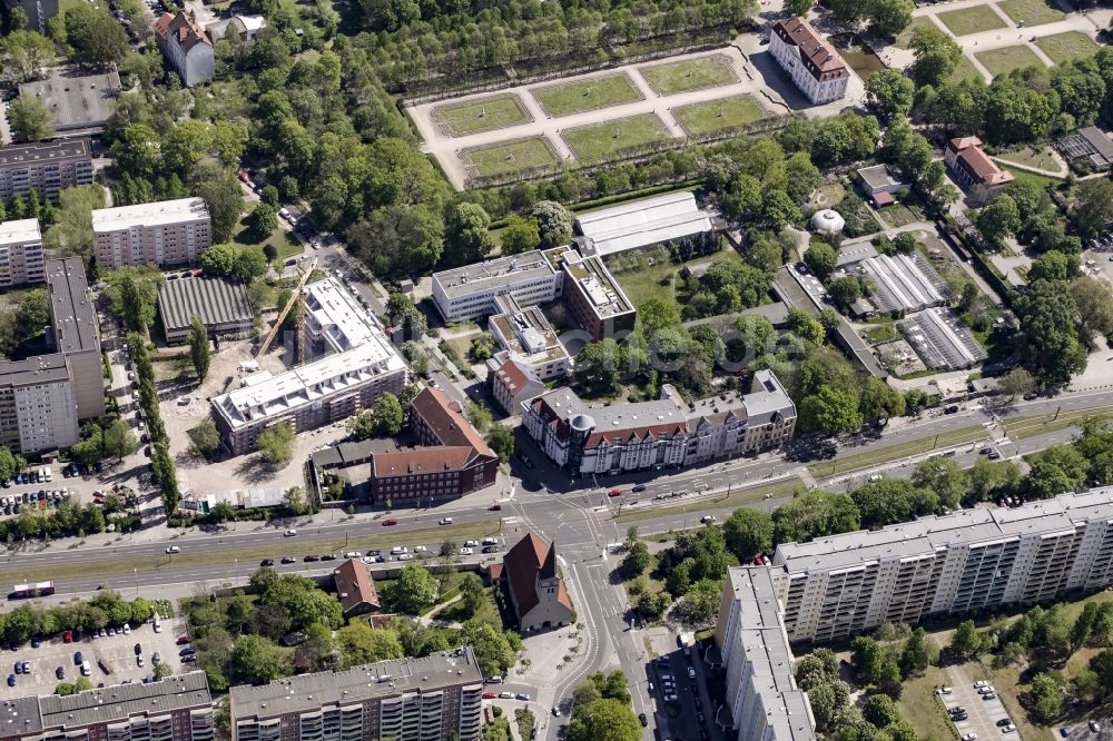 Berlin von oben - Baustelle zum Neubau zu einem DOMICIL- Seniorenpflegeheim an der Alfred-Kowalke-Straße im Stadtbezirk Lichtenberg in Berlin