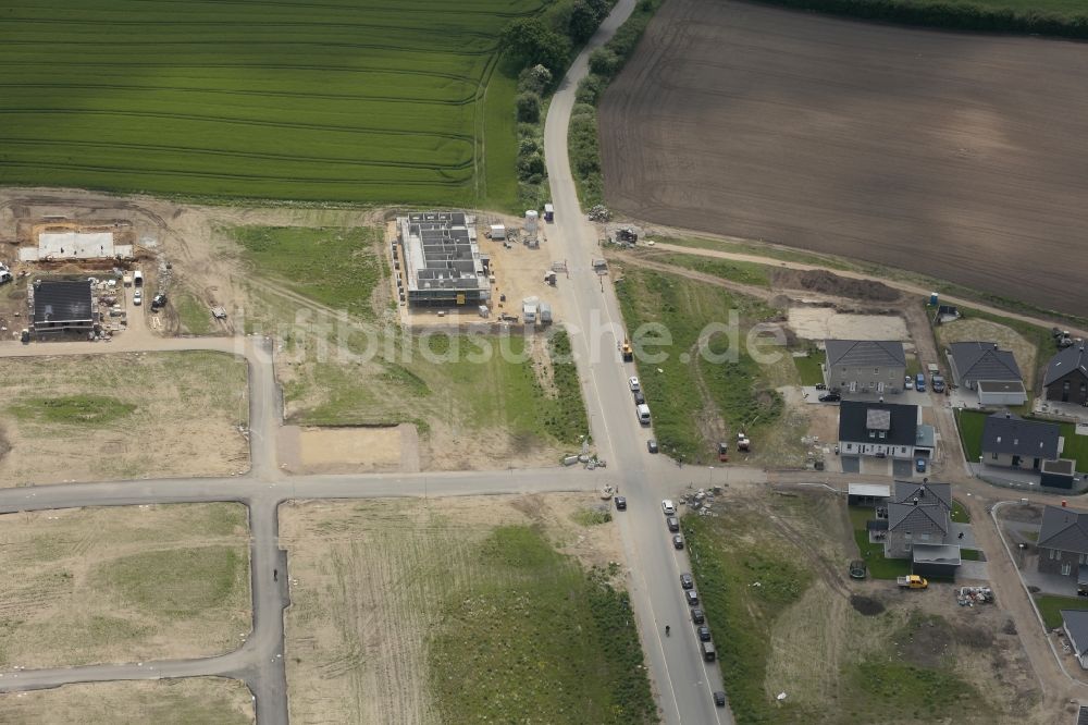 Flensburg aus der Vogelperspektive: Baustelle zum Neubau von Einfamilienhäusern in Flensburg im Bundesland Schleswig-Holstein