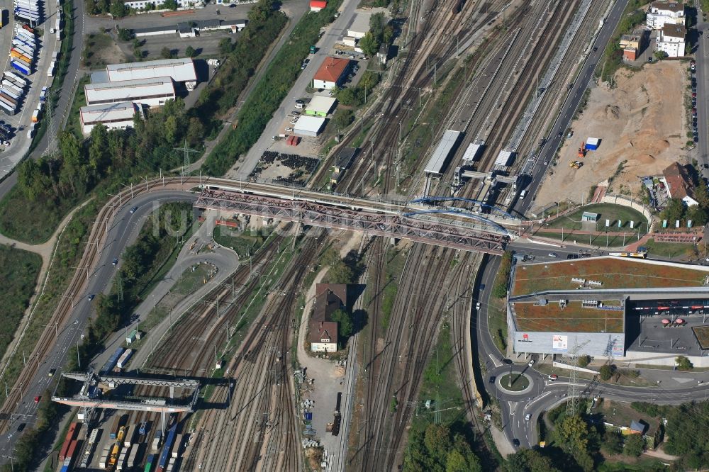 Luftbild Weil am Rhein - Baustelle zum Neubau des Einkaufszentrum Dreiländergalerie an der Friedensbrücke beim Bahnhof in Weil am Rhein im Bundesland Baden-Württemberg, Deutschland