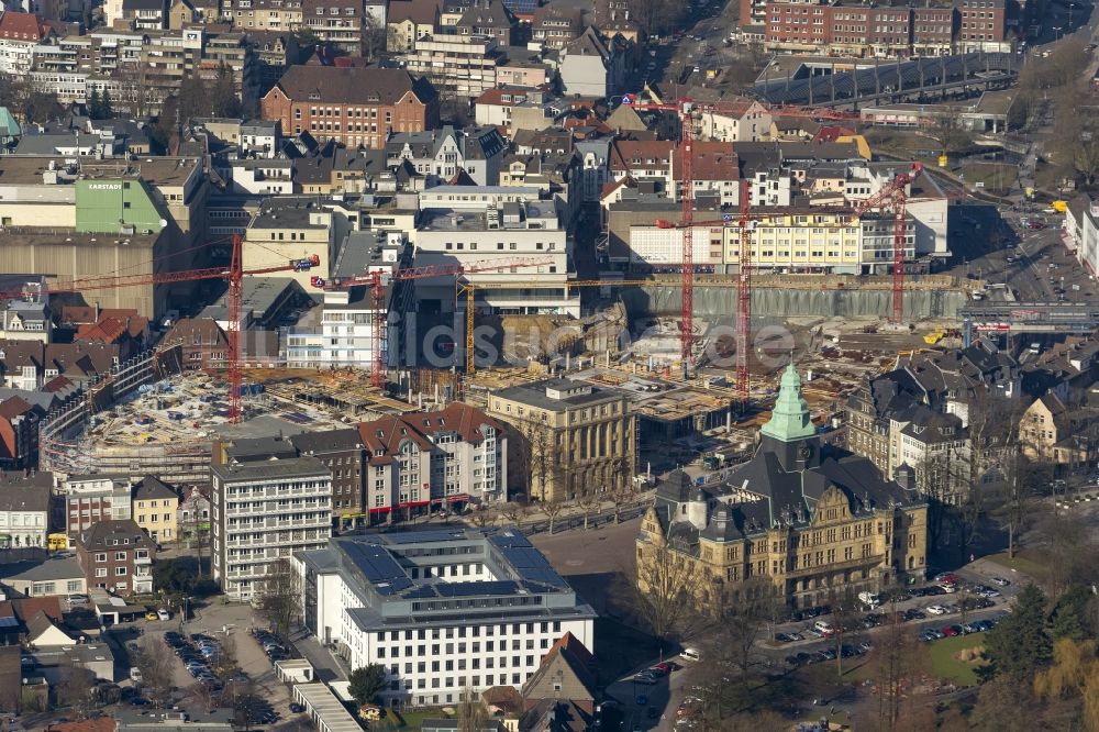 Recklinghausen von oben - Baustelle zum Neubau des Einkaufszentrums Recklinghausen Arcaden auf dem Gelände des ehemaligen Löhrhof Center s gegenüber dem Rathaus Recklinghausen im Bundesland Nordrhein-Westfalen NRW