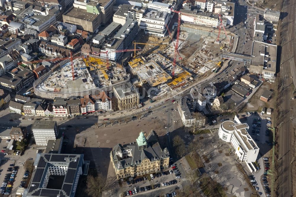 Recklinghausen von oben - Baustelle zum Neubau des Einkaufszentrums Recklinghausen Arcaden auf dem Gelände des ehemaligen Löhrhof Center s gegenüber dem Rathaus Recklinghausen im Bundesland Nordrhein-Westfalen NRW