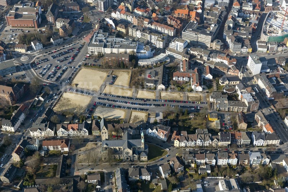 Luftaufnahme Recklinghausen - Baustelle zum Neubau des Einkaufszentrums Recklinghausen Arcaden auf dem Gelände des ehemaligen Löhrhof Center s gegenüber dem Rathaus Recklinghausen im Bundesland Nordrhein-Westfalen NRW