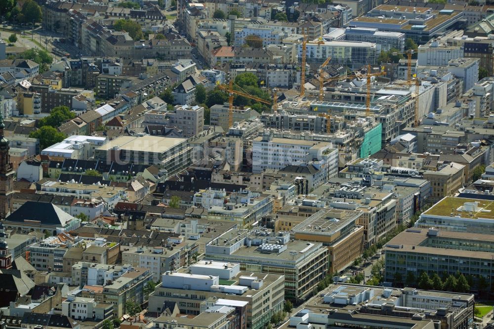 Mannheim von oben - Baustelle zum Neubau des Einkaufszentrums und Stadtquartier Q 6 Q 7 über dem künftigen Münzplatz in Mannheim im Bundesland Baden-Württemberg